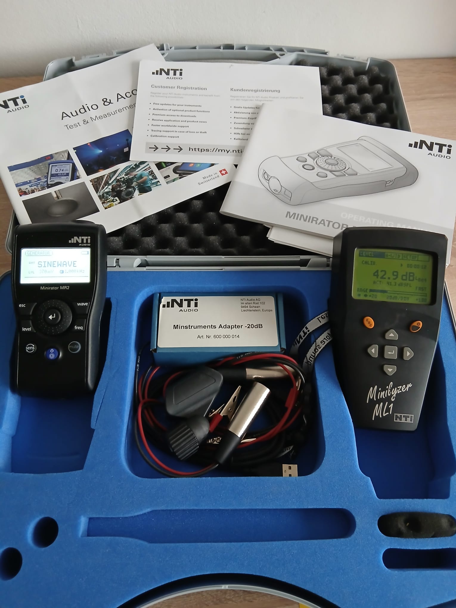NTi Audio Digirator DR2 Digital audio measuring instrumen