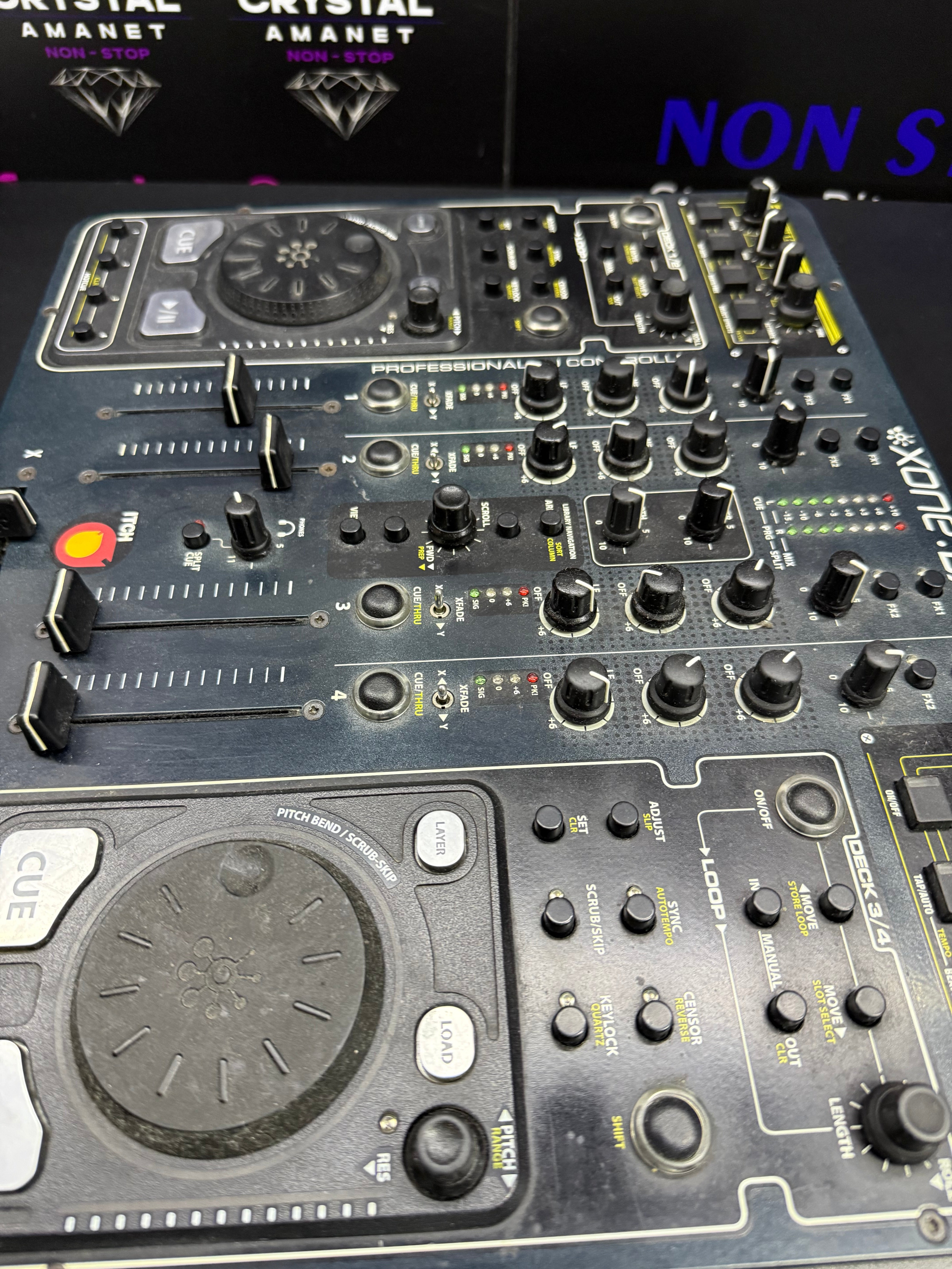 Allen & Heath Xone:DX – Crystal Amanet