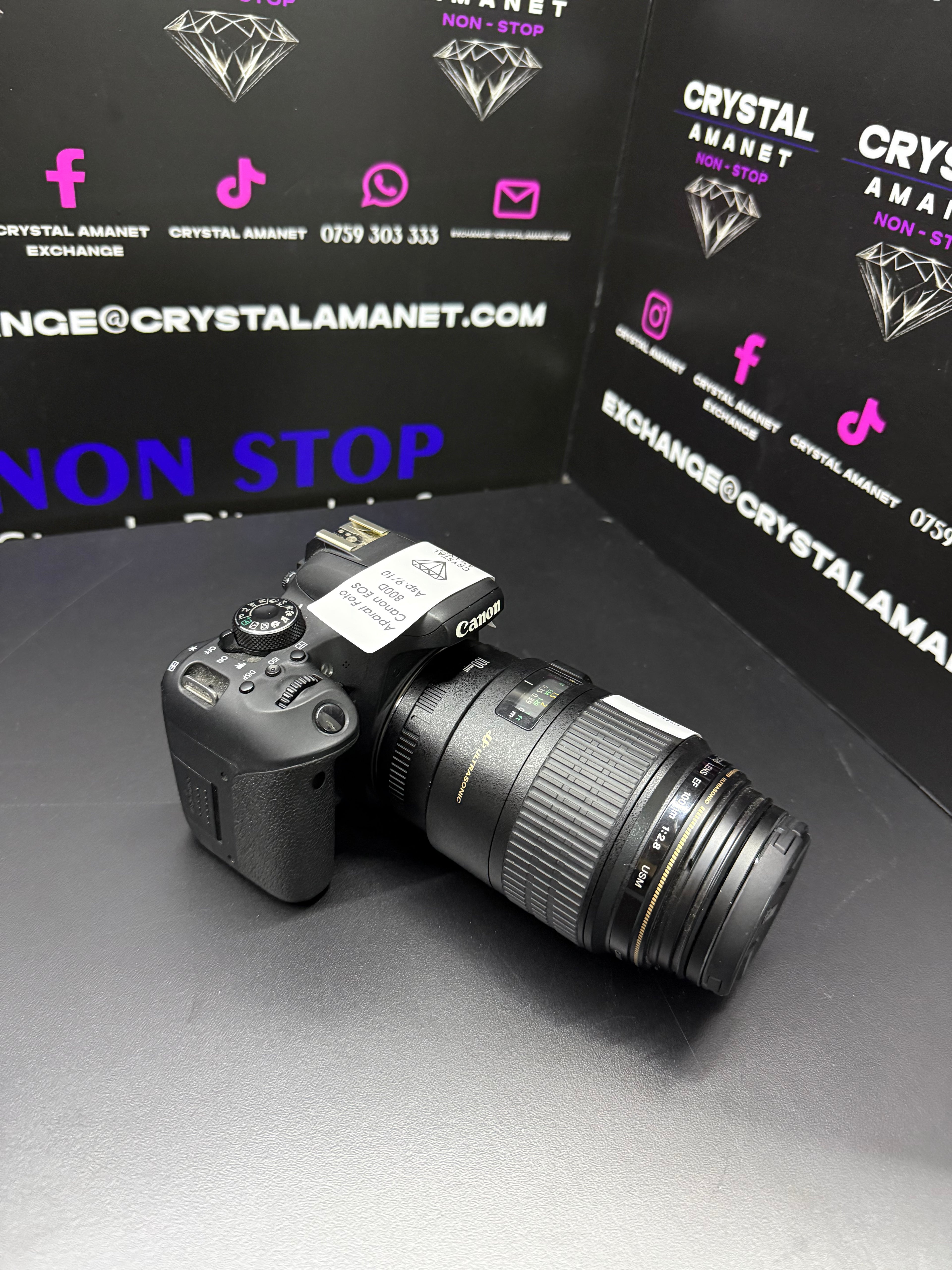 Canon EOS 800D + Obiectiv Canon Ultrasonic 100mm