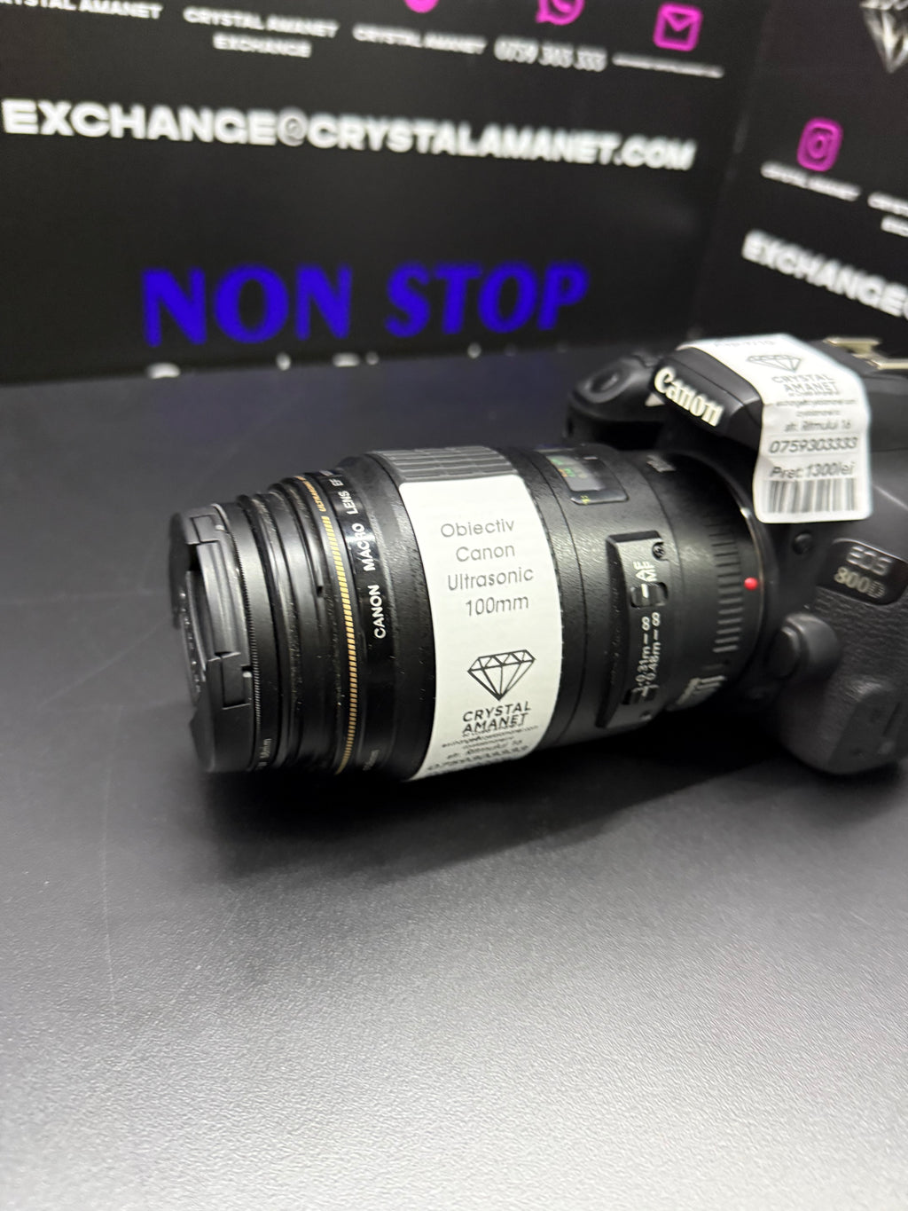 Canon EOS 800D + Obiectiv Canon Ultrasonic 100mm