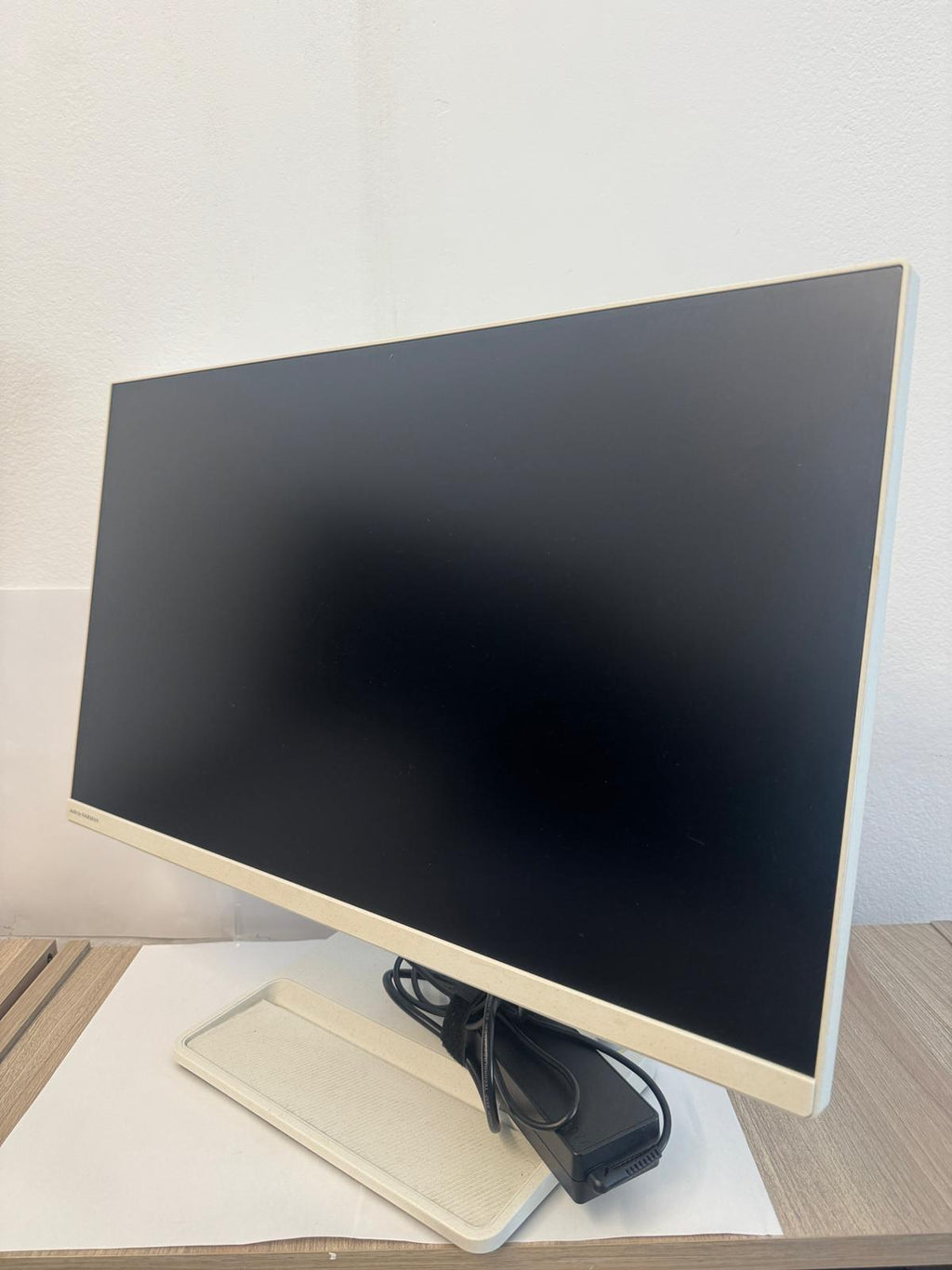 Lenovo All in One i3 G11 8GB RAM 1TB