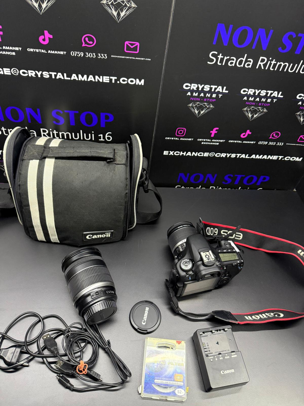 Aparat DSLR Canon EOS 60D + Obiectiv EF-S 18-55mm, Obiectiv EF-S 18-200mm