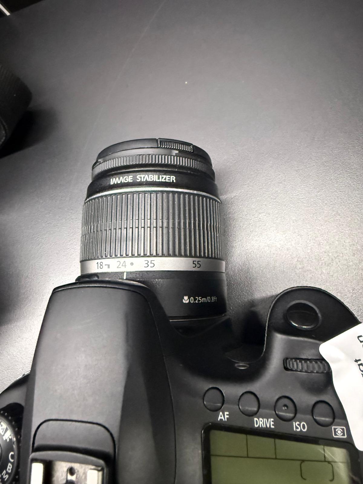 Aparat DSLR Canon EOS 60D + Obiectiv EF-S 18-55mm, Obiectiv EF-S 18-200mm