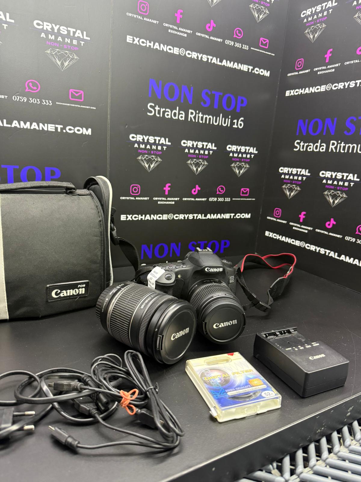 Aparat DSLR Canon EOS 60D + Obiectiv EF-S 18-55mm, Obiectiv EF-S 18-200mm