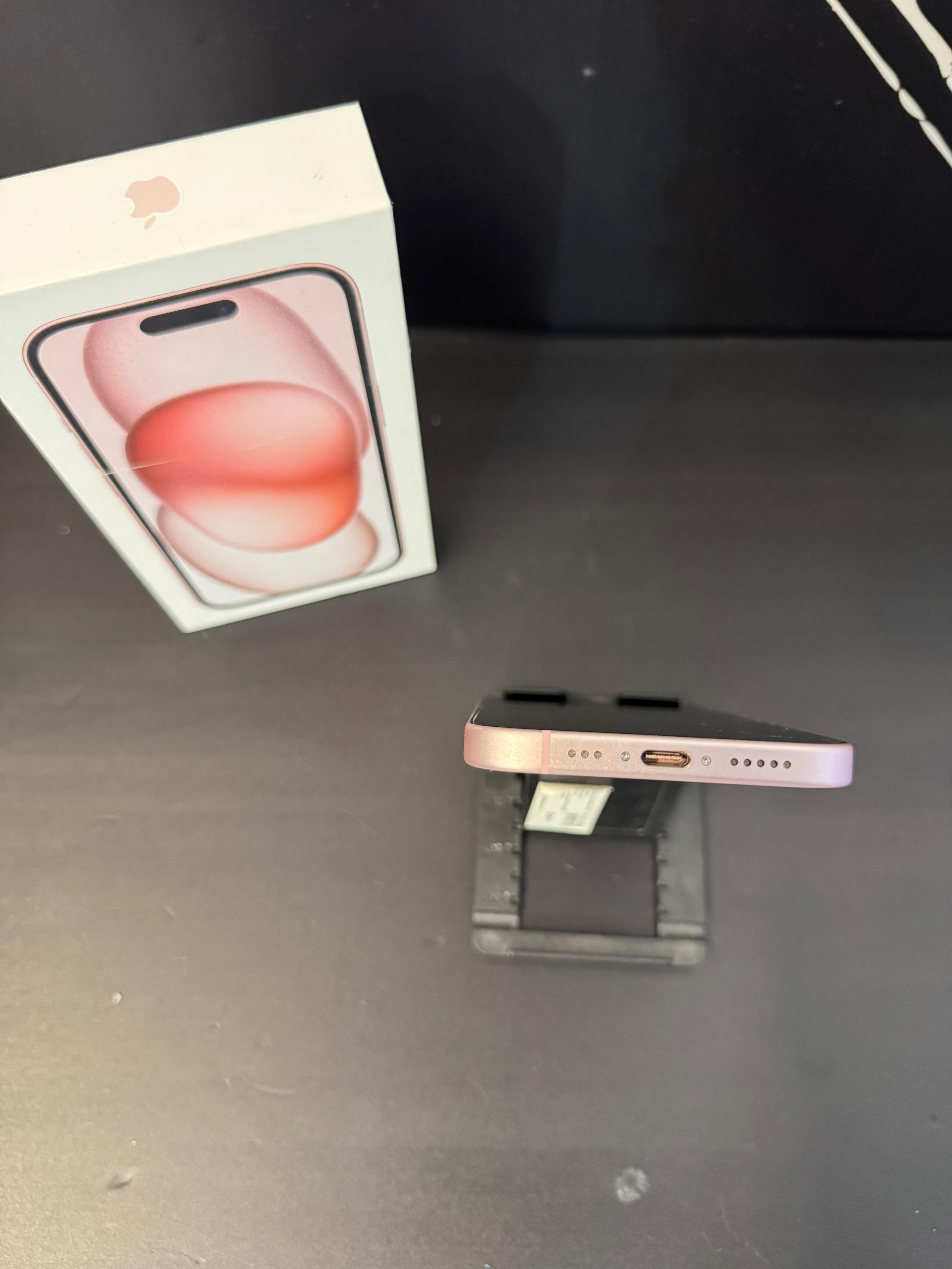 iPhone 15 Pink 128GB