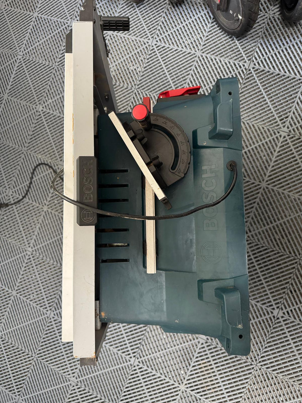 Ferastrau Circular Bosch Power GTS 254